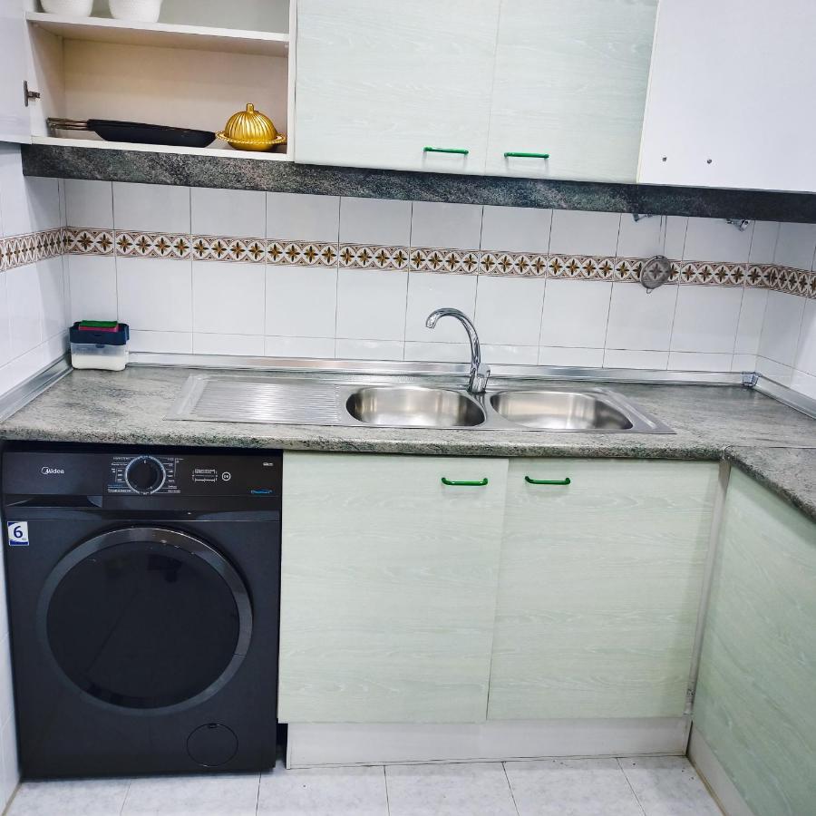 Nouveau Appartement Au Plein Centre-Ville En Face Hilton Tangier Exterior photo